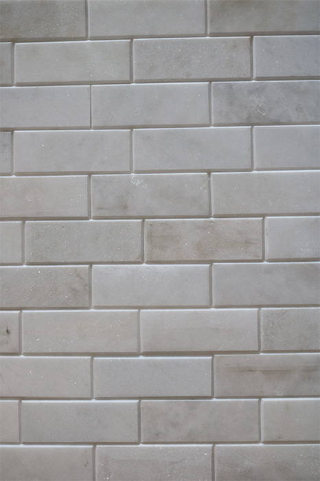 BRICK 32 - BISOTE WHITE.3